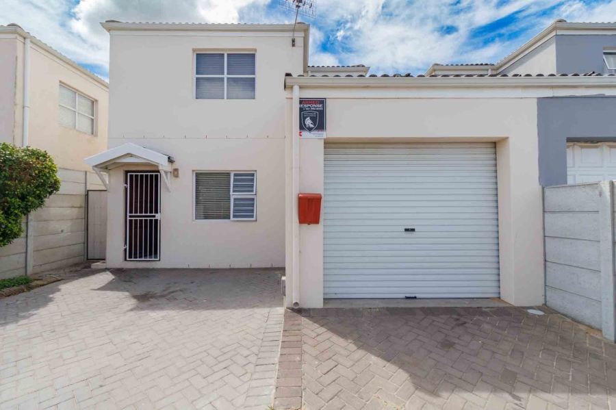 3 Bedroom Property for Sale in Windsor Park Estate Western Cape